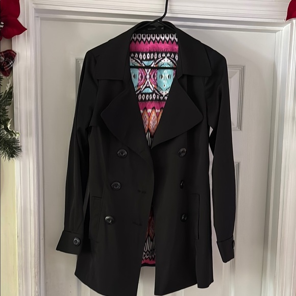 Jackets & Blazers - Black Trench Coat with Tailored Style and Textured Fabric Like New